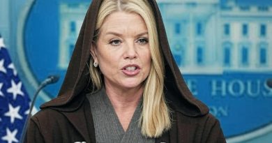 “There Are No Epstein Files”- Says Pam Bondi While Waving Her Hand Like A Jedi